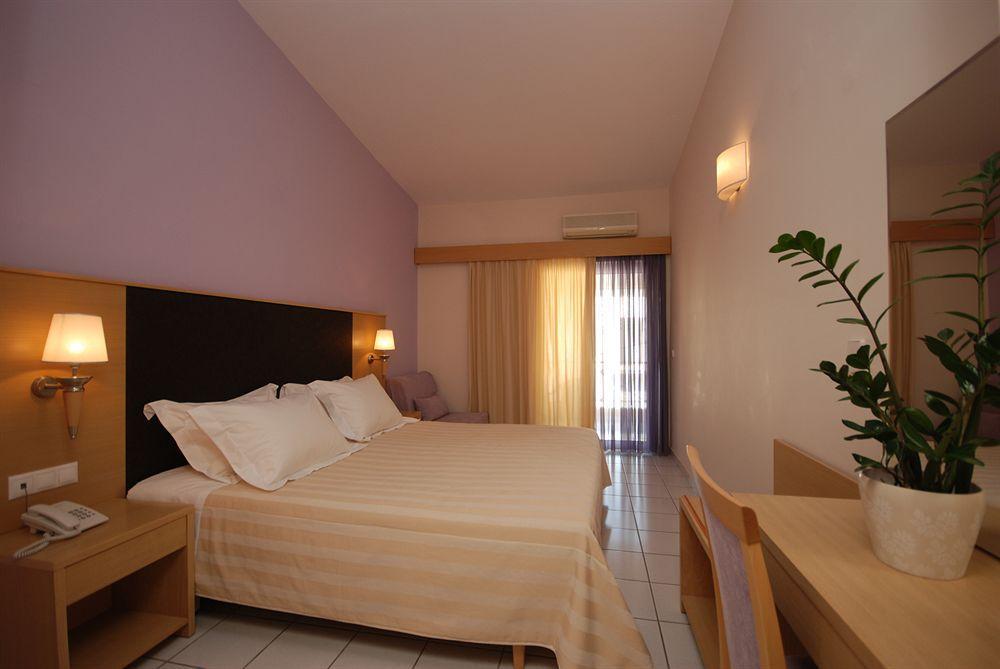 Albatros Hotel Сивота Экстерьер фото