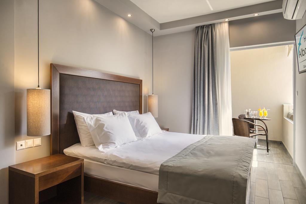 Albatros Hotel Сивота Экстерьер фото