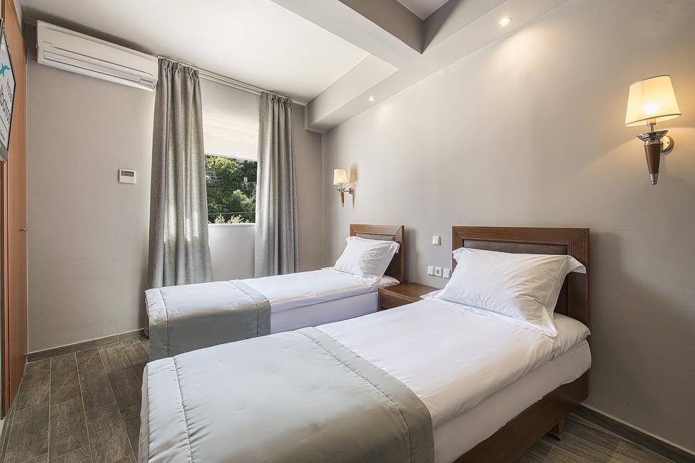 Albatros Hotel Сивота Экстерьер фото
